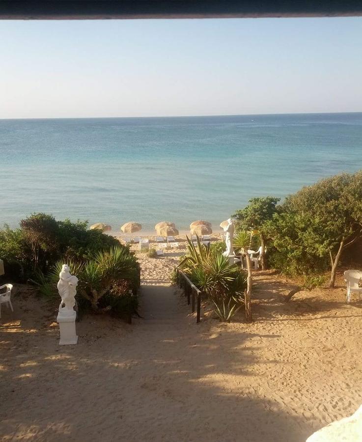 Hotel Caraibisiaco Sul Mare San Pietro in Bevagna Dış mekan fotoğraf